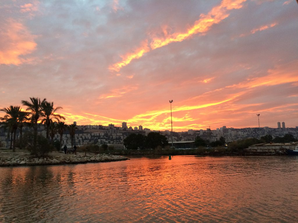 שקיעה בשפך הקישון